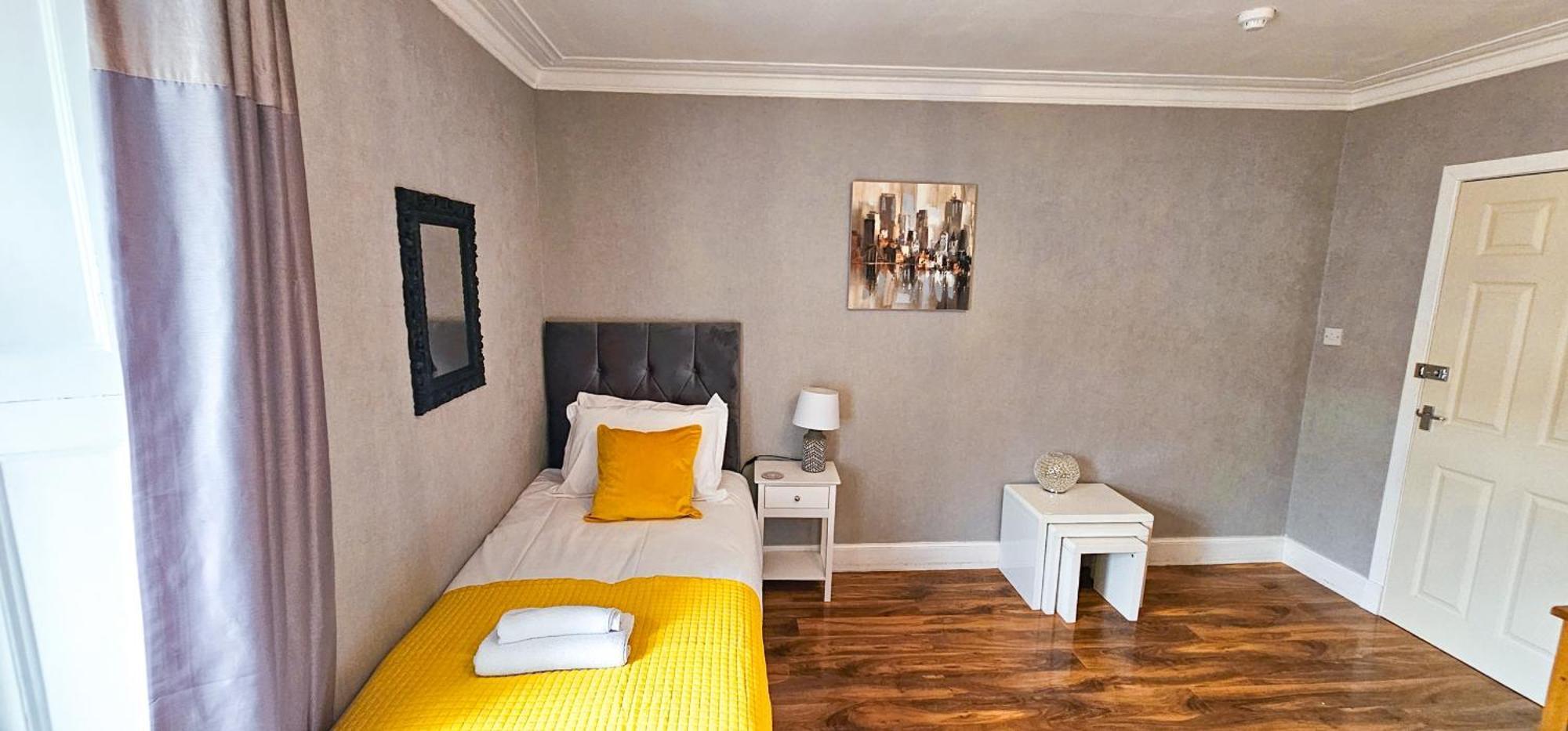 Mystayinn Inverness Guest House - Rooms Zewnętrze zdjęcie